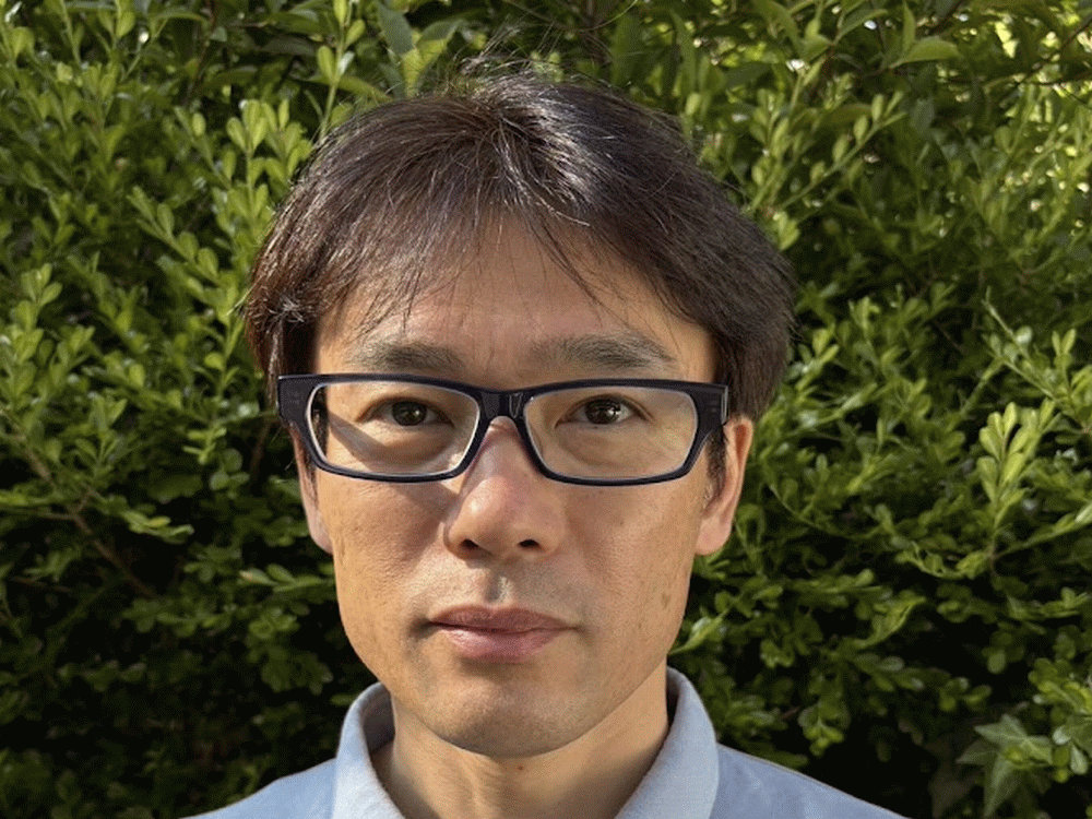 運営の荒井健太郎です